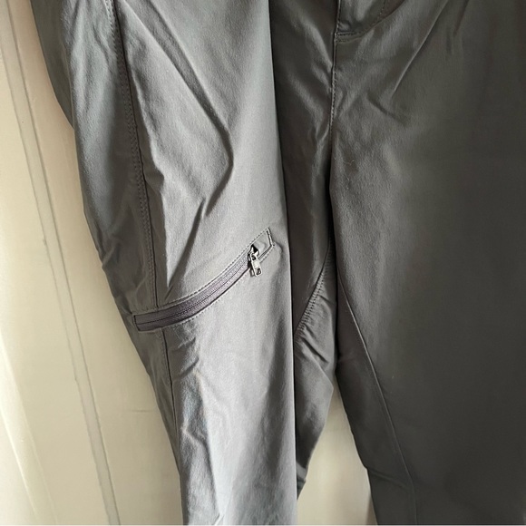 SOLD ‼️ Patagonia Quandry Hiking Pants Forge Grey US SZ 8 - Picture 8 of 13